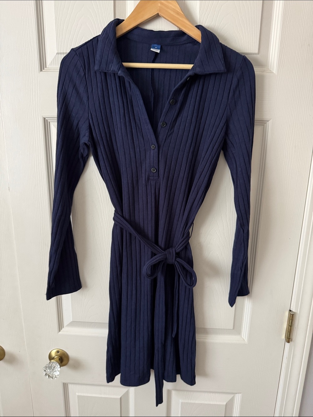 Old Navy Navy Ribbed Button-Front Midi Dress with Tie Waist